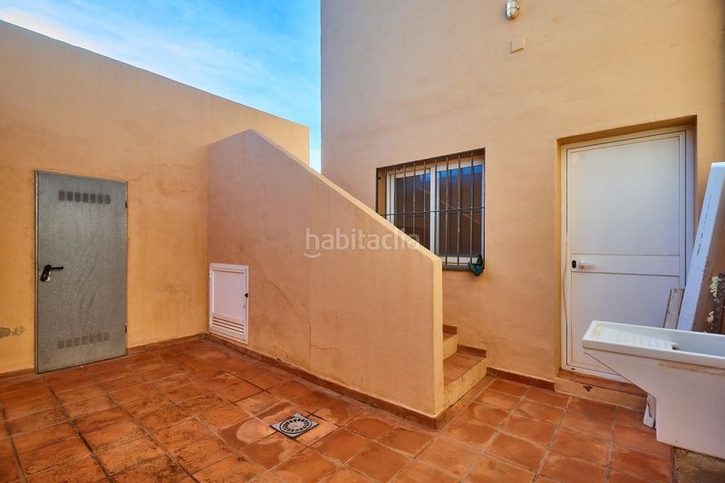 Foto 825a9246-17e9-4913-bbf3-cb2589b19312. Casa amb aparcament piscina a El Faro de Calaburra - Chaparral Mijas