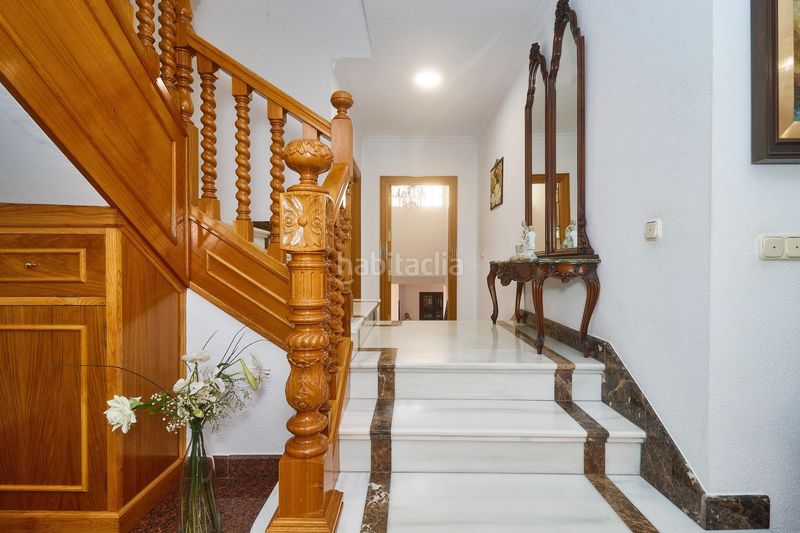 Foto 0bc9c17b-a321-40d9-9e5a-3386d08f3964. Casa amb calefacció aparcament a Castillo Sohail - Myramar Fuengirola