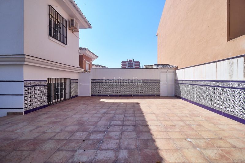 Foto 43bbfa1e-48e2-4cd8-9a16-a51b6f261c30. Casa amb calefacció aparcament a Castillo Sohail - Myramar Fuengirola