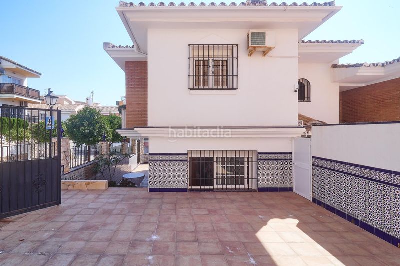 Foto 91bb320c-747f-4e05-9bb7-dc06a6503af3. Casa amb calefacció aparcament a Castillo Sohail - Myramar Fuengirola