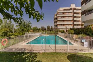 Etagenwohnung in Rosaleda - Juventud