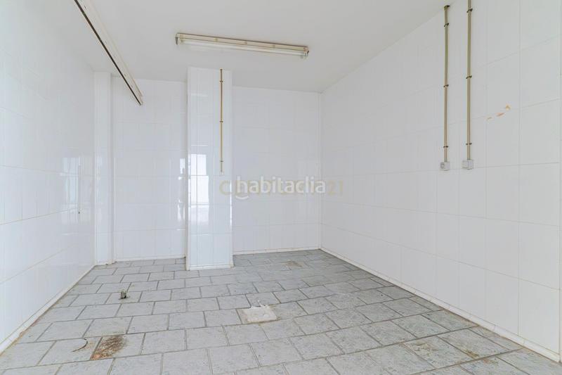 Foto b97d77df-8421-4f22-aefe-0ecf687d0997. Local comercial en Santa Fe