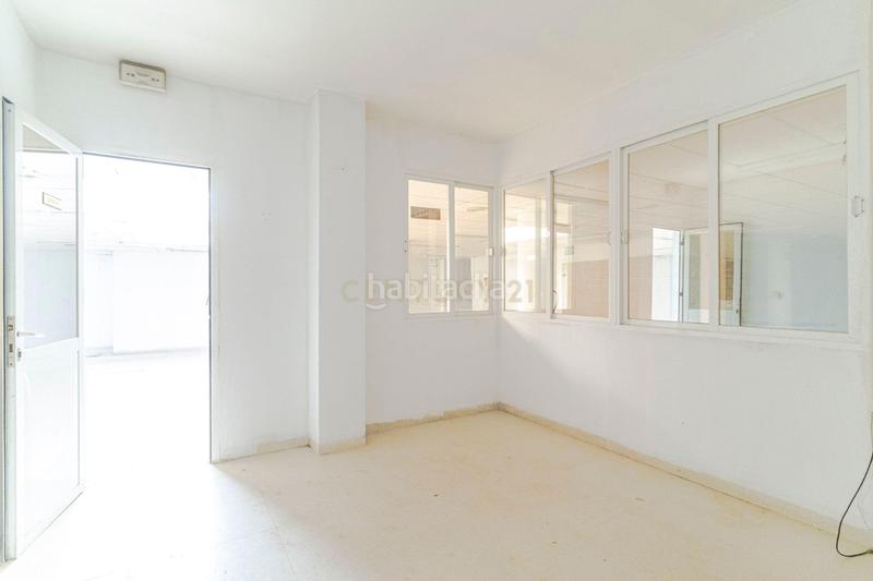 Foto ce9a4581-c705-4cd3-bbd7-ceb7c1ee1a3d. Local comercial en Santa Fe
