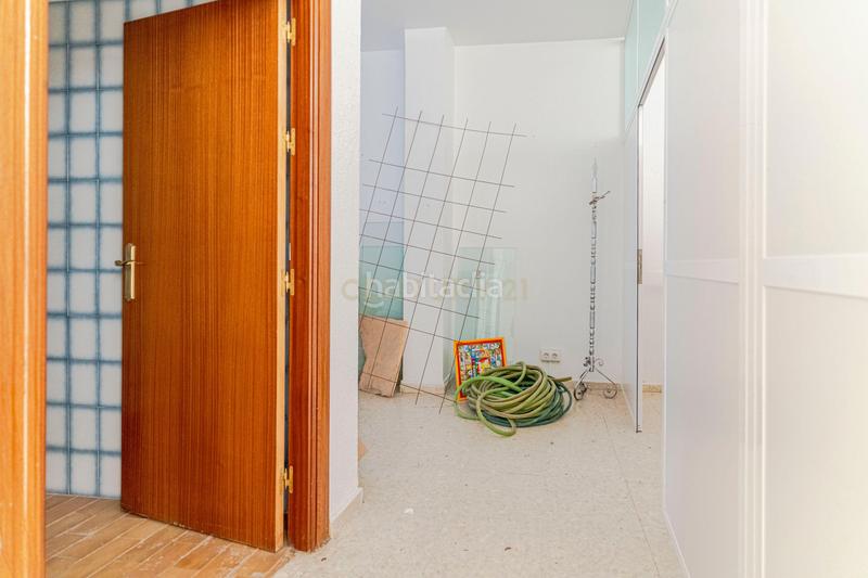 Foto aca7fe9b-9131-4180-81c5-aea3ae7bf3e1. Local comercial en Pinos Puente