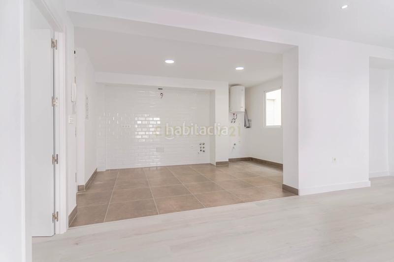 Foto 44241beb-fd96-4326-9770-f1c102903aeb. Piso en calle punticas en Motril ciudad Motril