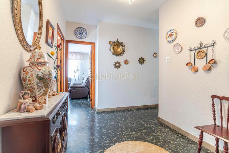 Foto bdedeac7-1647-49fe-916a-f01656e139c3. Casa en carretera de la playa en Centro Salobreña