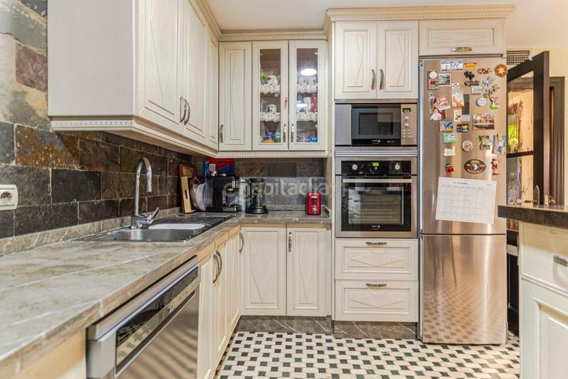 Foto 4f736c4a-62ec-4819-bd3d-eeb1c1d393b0. Casa en Altos de la Zubia Zubia (La)