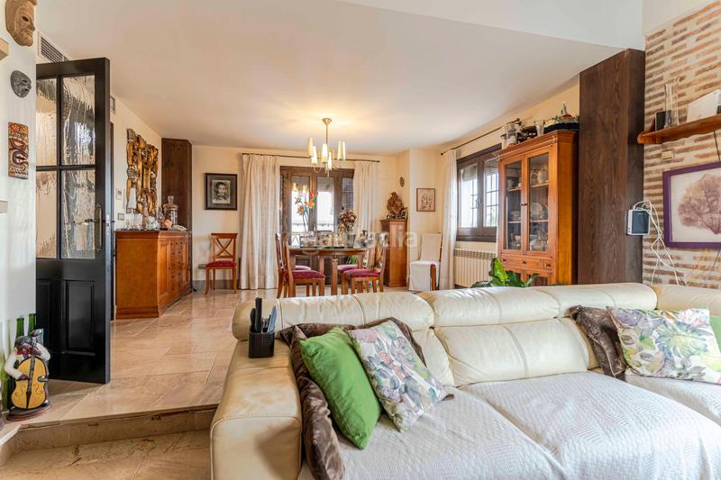 Foto aed189b7-f7ce-4557-b0ad-059544875955. Casa en Altos de la Zubia Zubia (La)