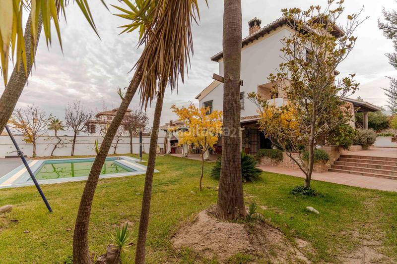 Foto dda215ee-1ddf-4f19-a05a-3667515156f9. Casa en Altos de la Zubia Zubia (La)