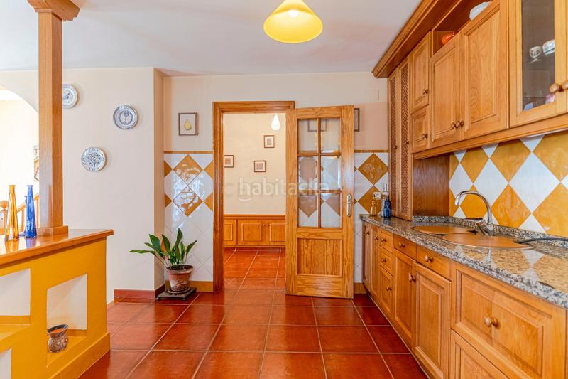 Foto 4d56ba11-758c-4c4f-9d99-ef564c0ecabf. Casa en calle el jurel en Guadix