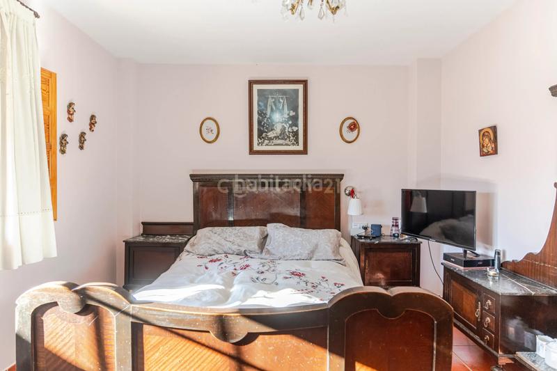 Foto d93d3dc2-44bf-40a7-adf2-7ff9c3e39c3f. Casa en calle el jurel en Guadix
