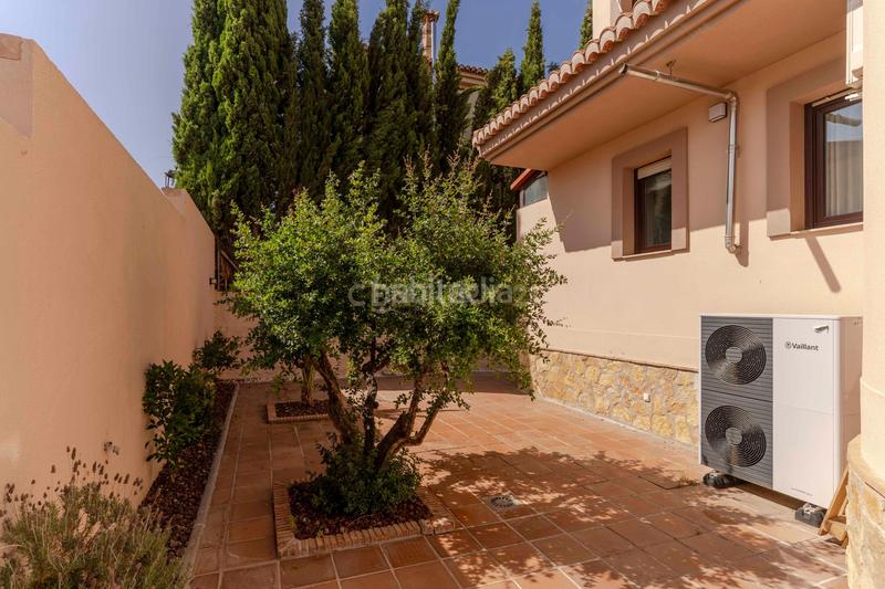 Foto d154edfb-862a-4ba8-8725-e2920bf3cd6c. Casa en Barrio de la Vega Monachil