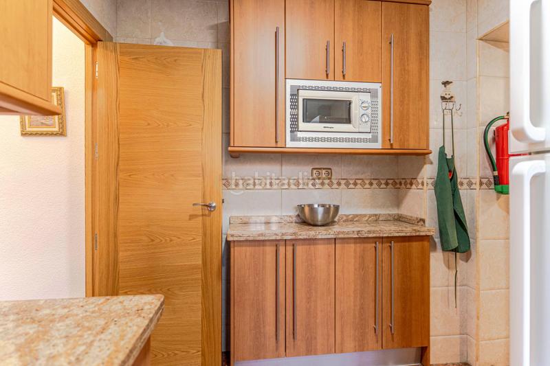 Foto a87ce323-1c91-4be9-bf19-926315eae58c. Casa en Cenes de la Vega