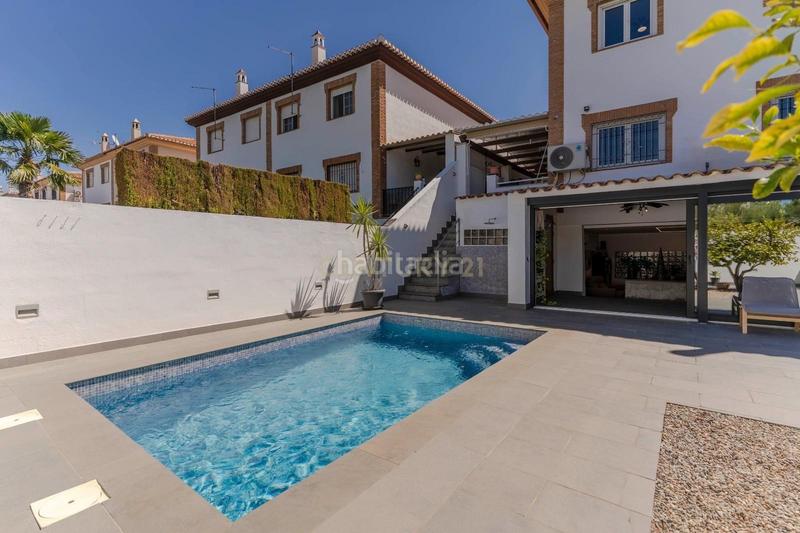 Foto 22c27ceb-f118-4926-b237-fd0f45421376. Casa en calle ramal del salve en Gójar