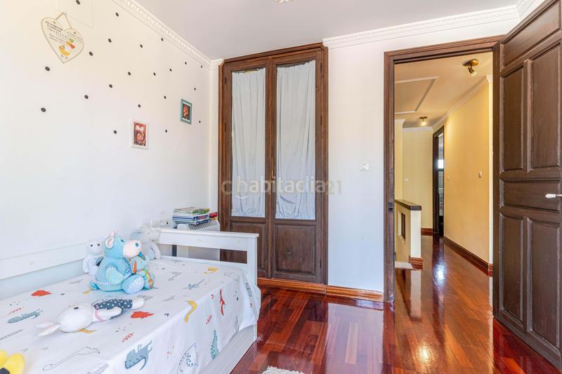 Foto 2296c8aa-c59c-4901-a98b-f0bfa0b3c2cc. Casa en calle dinamarca en Huétor Vega