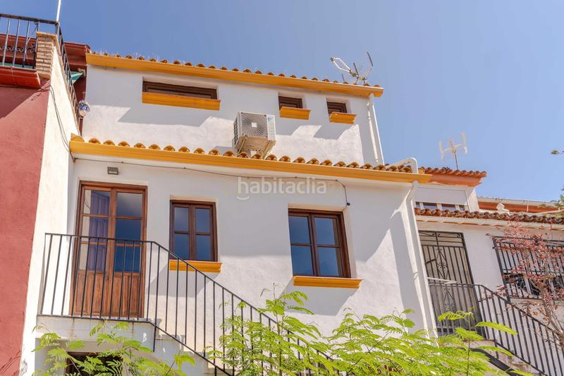 Foto 3f7ba78e-26f3-4b46-8626-66d84b3bbc3d. Casa en calle dinamarca en Huétor Vega