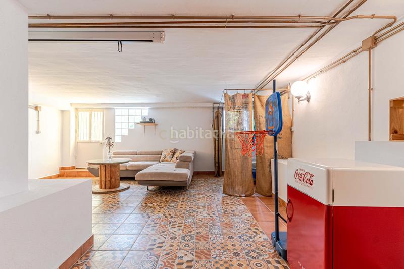 Foto 45770fe9-d51b-4a56-b580-fab4afcd62d1. Casa en calle dinamarca en Huétor Vega