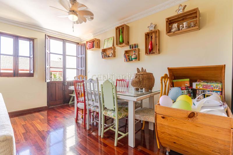 Foto dddc4b82-c73c-4814-8e33-889b4b3e5eaa. Casa en calle dinamarca en Huétor Vega