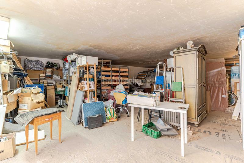 Foto f0de0c05-d6fd-4a8f-a14c-c7d2649e1c70. Local comercial en avenida salobreña 25 gran local comercial zona avenida salobreña en Motril