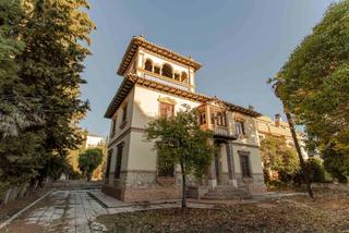 Haus  Camino bajo de huétor 7. Histórico palacete con 1600m2 de parcela en cno. bajo de huétor