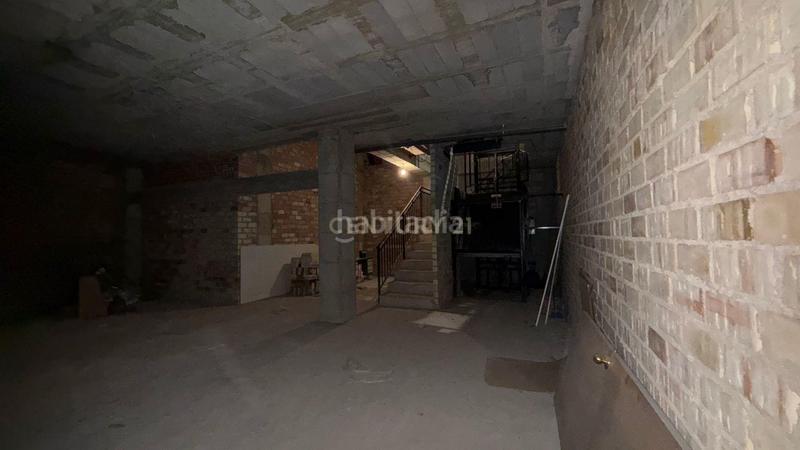 Foto 8af1076c-e51c-486d-9209-621c507ae419. Lloguer local comercial a calle josé luis pérez pujadas a Granada