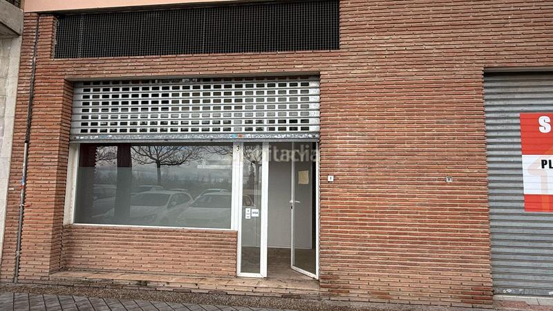 Foto bafab0fa-cc68-4252-8816-c472aae3c0b4. Lloguer local comercial a calle josé luis pérez pujadas a Granada