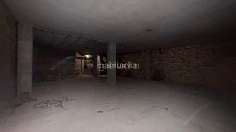 Foto c18e6362-e1fc-40bb-bf0f-05d2b80966ba. Lloguer local comercial a calle josé luis pérez pujadas a Granada