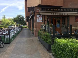 Pas-de-porte Local commercial à Calle torre de los hidalgos, 1, 18008 granada, spain. Magnífica oportunidad de negocio muy bien ubicado