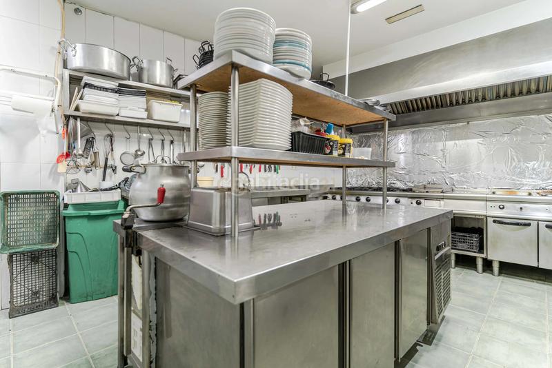 Foto 076dfcbb-6bfb-4e0c-8ba9-11ca0c214d8c. Locale commerciale in calle poniente 5 in Las Tres Cruces Armilla