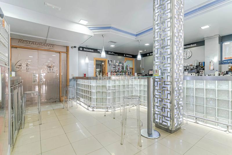 Foto 0a3dd9ce-a2c0-4045-ae31-f5a91304ea2f. Locale commerciale in calle poniente 5 in Las Tres Cruces Armilla