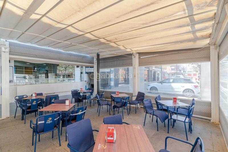 Foto 8dbfed62-de6c-4955-86ef-2cc7af911ee3. Locale commerciale in calle poniente 5 in Las Tres Cruces Armilla