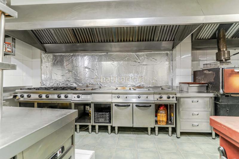 Foto b531c620-9dbf-4357-a93b-50737230e02e. Locale commerciale in calle poniente 5 in Las Tres Cruces Armilla