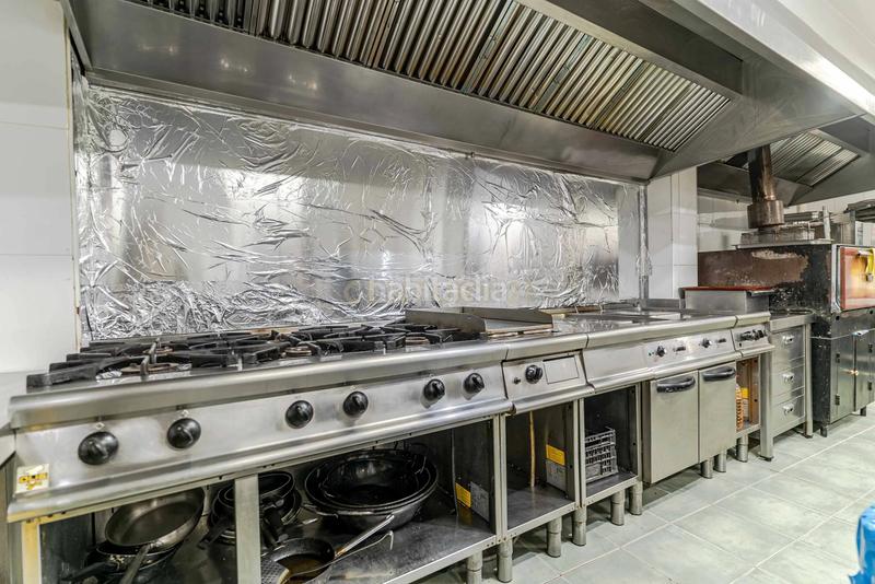 Foto bfcae5a9-1790-4ca4-83f5-c678945cd6a8. Locale commerciale in calle poniente 5 in Las Tres Cruces Armilla