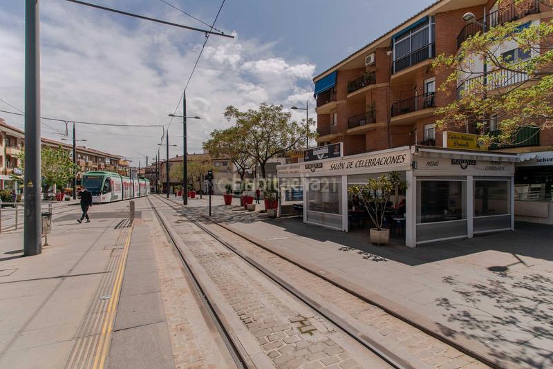 Foto daa58ee8-9638-4847-bbec-e1c7022fe387. Locale commerciale in calle poniente 5 in Las Tres Cruces Armilla