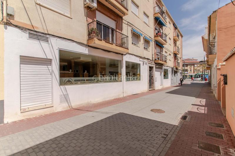 Foto deceb83a-5025-42b3-895f-63b13cd4ee98. Locale commerciale in calle poniente 5 in Las Tres Cruces Armilla