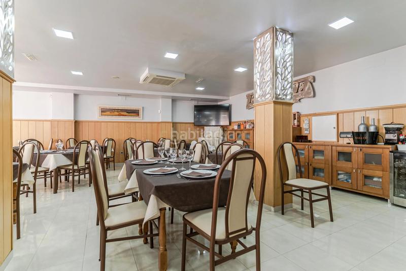 Foto f917ff2e-7641-49a8-9ed2-a0b06f516866. Locale commerciale in calle poniente 5 in Las Tres Cruces Armilla