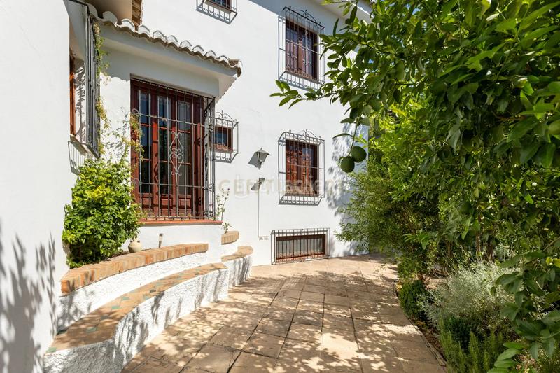 Foto 89b2b985-a7aa-4a50-b8cb-9b027664a783. Casa a calle molinos a San Matías - Realejo Granada