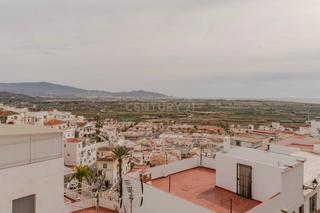 Casa  Calle bóveda, salobreña, spain. Descubre esta encantadora vivienda en el casco histórico de salo