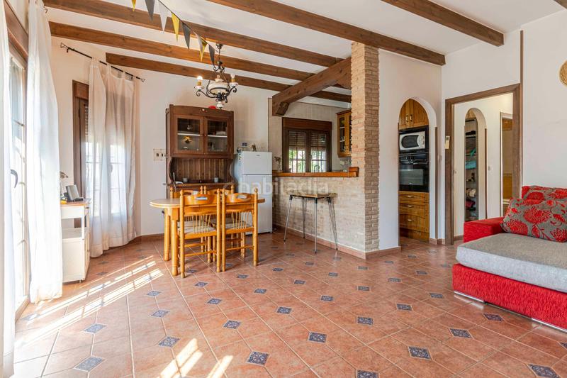 Foto 40c8fdb6-ccf7-4b49-b322-e59c6ffc67f8. Chalet in avenida del mar 40 in Guájares (Los)