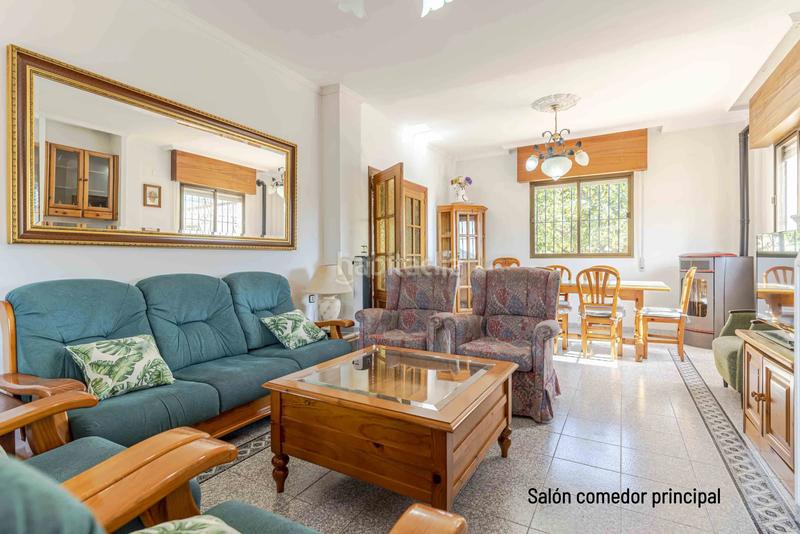 Foto 4319b8af-e575-4520-8781-236fe39cab1d. Chalet in avenida del mar 40 in Guájares (Los)