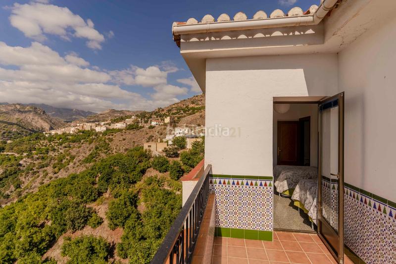 Foto 5fa8c781-ef99-4297-bc12-76bb658a9545. Chalet in avenida del mar 40 in Guájares (Los)