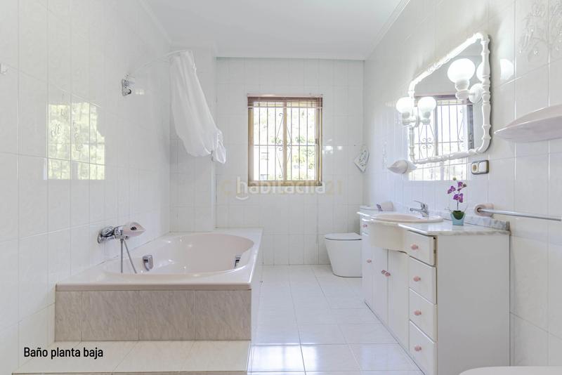 Foto 6302f0fd-d8a0-47c3-941f-50ed9181beba. Chalet in avenida del mar 40 in Guájares (Los)