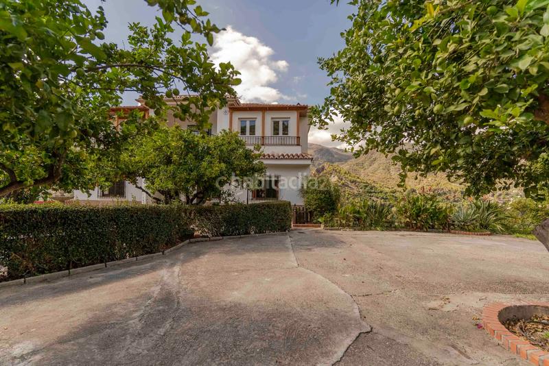 Foto 88208c5b-d7a7-4838-9a1b-59afd203704c. Chalet in avenida del mar 40 in Guájares (Los)