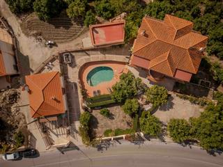 Chalet in Avenida del mar  40. Tu nuevo hogar, donde el aire es puro y las vistas infinitas.