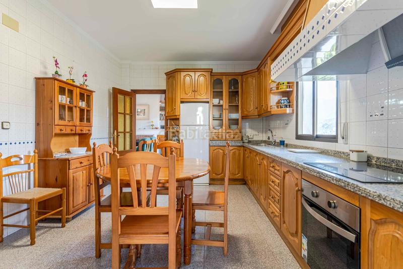 Foto d2d16da5-c637-4ad3-8b1e-e03280a46204. Chalet in avenida del mar 40 in Guájares (Los)