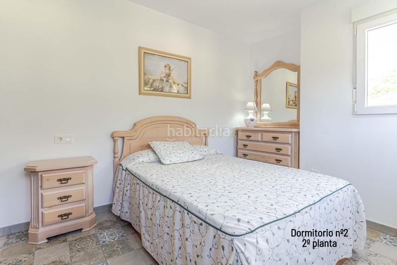 Foto fcfc98a2-9cd5-4a1c-8c3f-b242a5638ed8. Chalet in avenida del mar 40 in Guájares (Los)