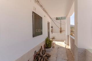 Casa en Calle los claveles, 10, vélez de benaudalla, spain 10. Acogedora casa en vélez de benaudalla con terreno.