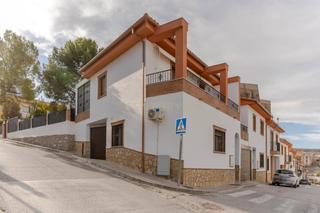 Haus  C. fuerteventura 36. Tu nuevo hogar en deifontes ! a 20 del centro de granada