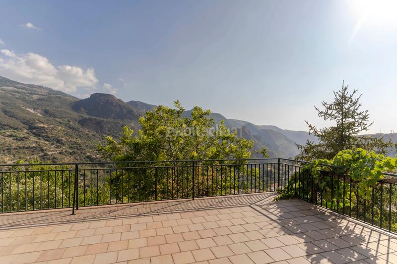 Foto 21afeb0f-2364-4295-8f51-609831f8667c. Casa a carretera de maitena a Güéjar Sierra