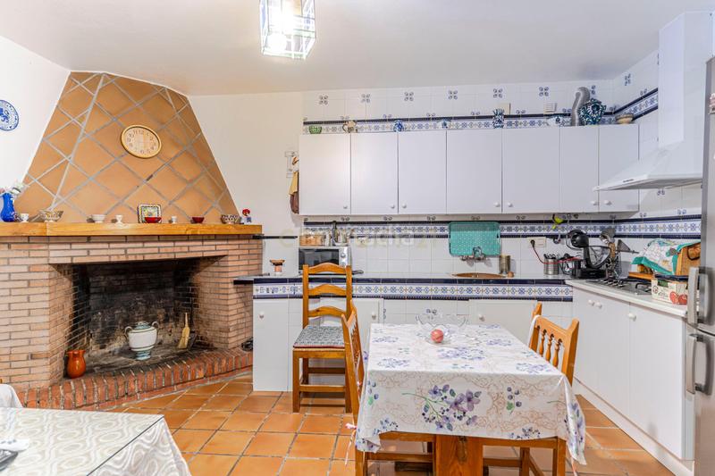 Foto 7760d012-66db-431d-9491-afec062f6334. Casa a carretera de maitena a Güéjar Sierra